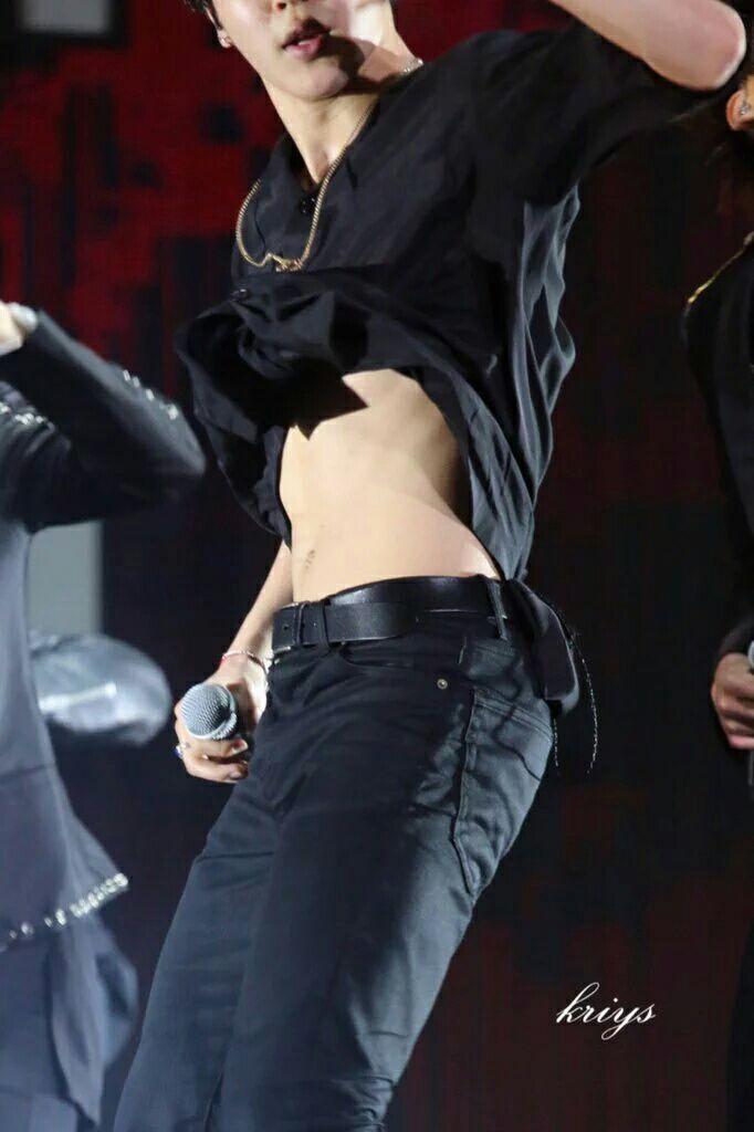 韩国男团中有哪些身材好的明星