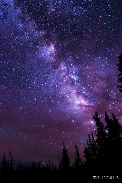 包容着一切关于美好的想象漫漫星空,辽阔深邃也能感受到其中的