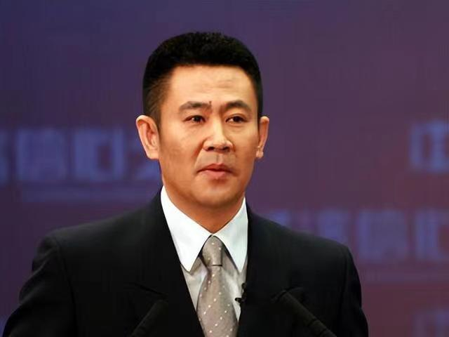财经频道男主持人(财经频道男主持人王宇简介)
