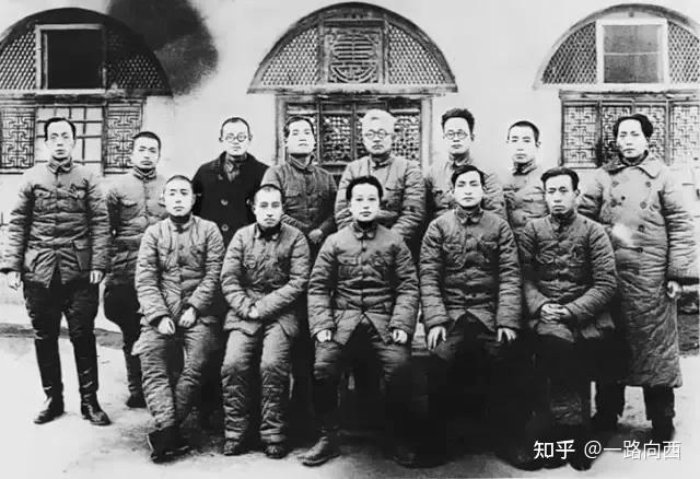 揭秘延安时期毛泽东林彪张国焘许世友之间的复杂内幕 - 知乎