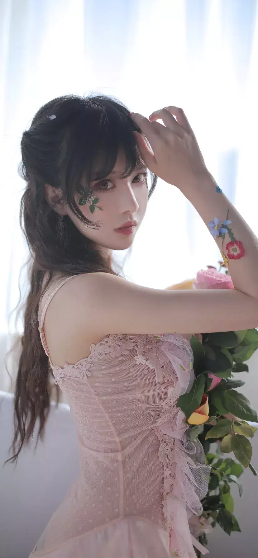 有哪些又欲又纯的美女手机壁纸