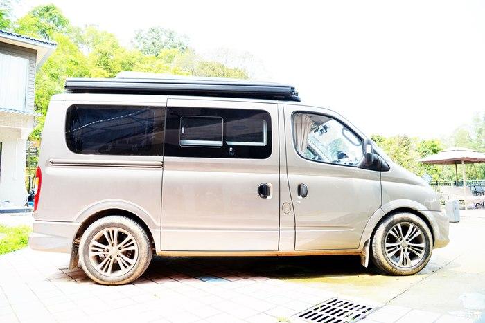 上汽maxusv80短轴低顶宿营车兼顾通勤和四口之家出行