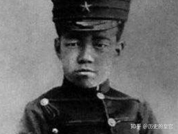 智力低下的日本天皇，曾经让日本国体尽失，却受万民敬仰，为何？ 知乎 
