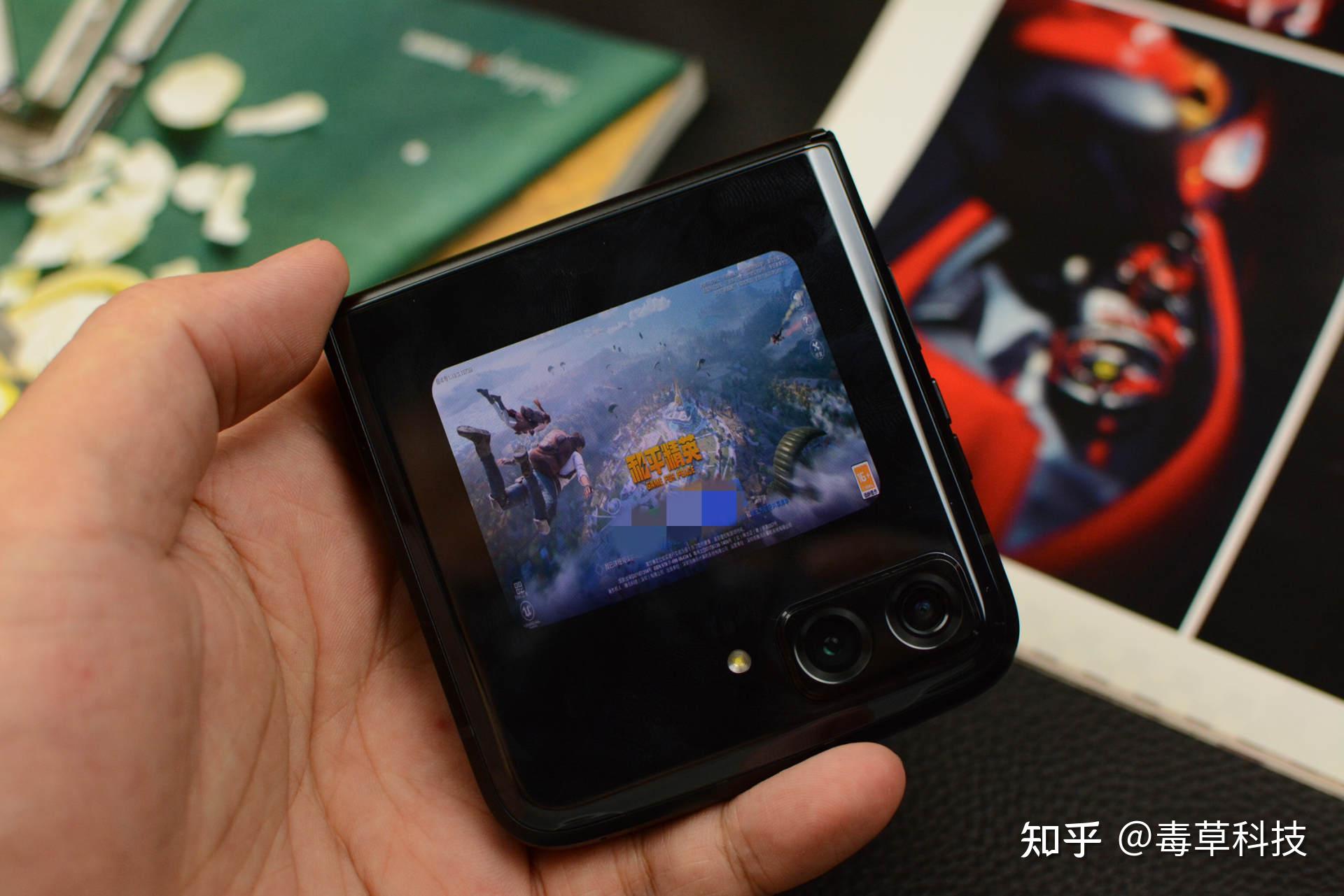 摩托罗拉razr评测重新定义折叠屏轻薄主力机