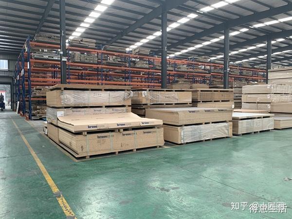 远赴成都参观丽维家全屋定制工厂规模很大板材库存充足强