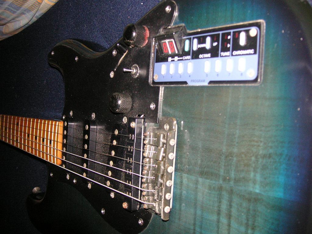 burns伯恩斯电吉他整体性能怎么样入手了一个感觉长得好好看整体性能