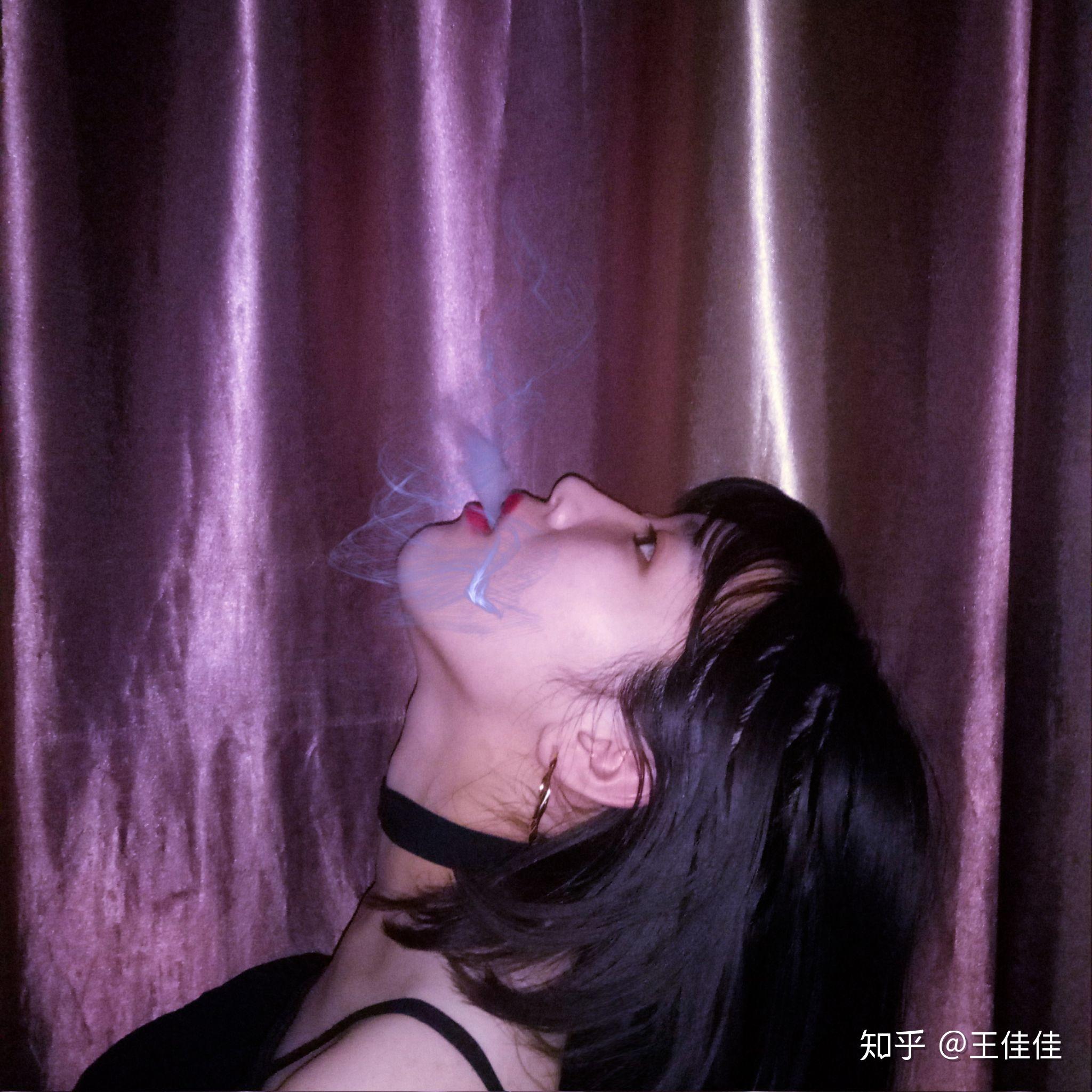 女生抽烟会给你一种怎样的感觉