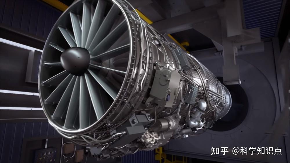 发动机也是源自于f22f119-pw-100涡扇发动机, 猛禽的战斗力超过了f35