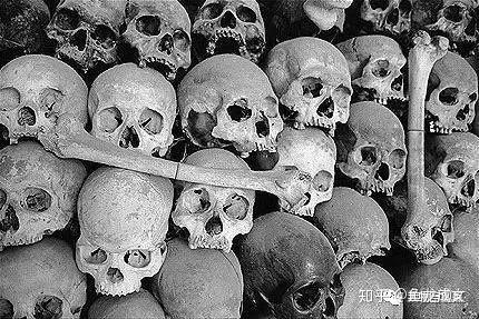 波尔布特:我没有屠杀,我只是在战斗!