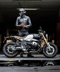 摩托车骑士该怎么穿?