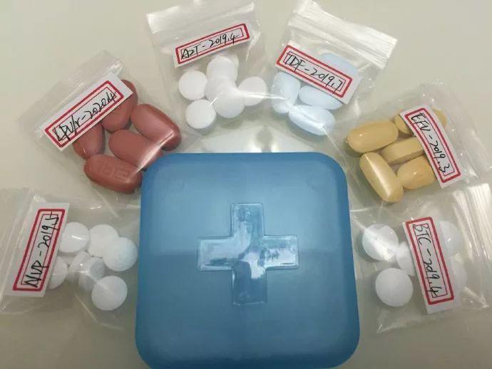 断药危机封城封村之后的艾滋感染者