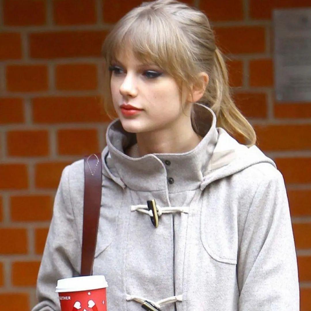 你们有哪些适合做头像的霉霉图片