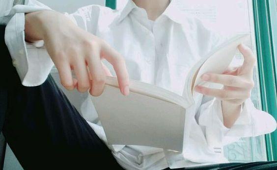 漫画手不仅存在画家的笔下,现实中也有许多男生拥有.