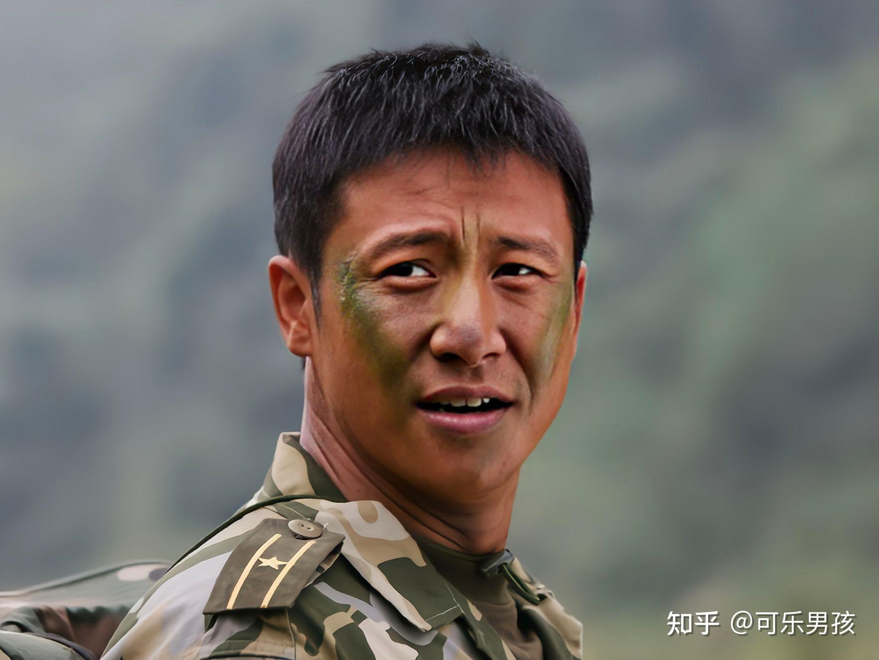 士兵突击里,史今班长退伍的原因,到底是不是因为许三多呢?