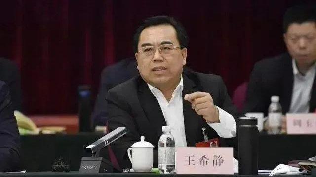 【透视社·头条】贪腐上亿元 刚当区长就安排2人照顾起居 青岛市李沧区 - 知乎