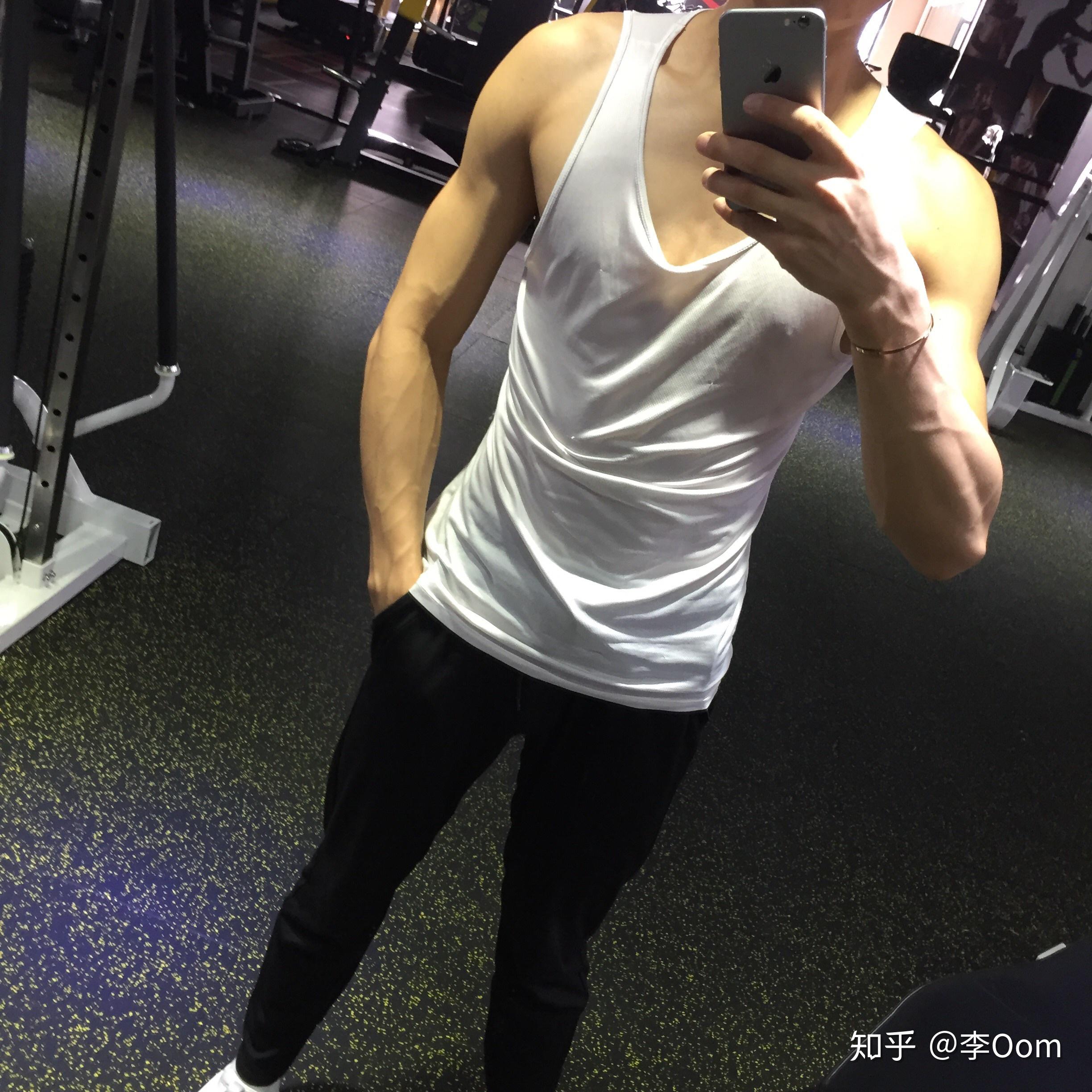 男性从瘦弱到强壮拥有一身肌肉是种怎样的体验