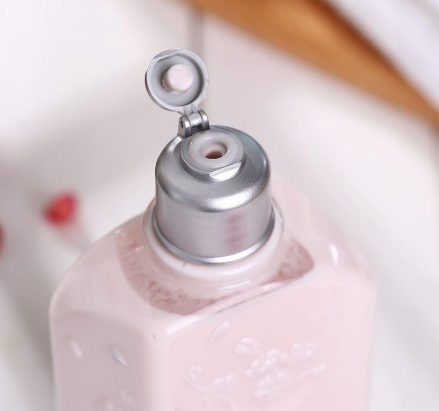 男主帮女主抹身体乳(男主帮女主按摩胸的文) 男主帮女主抹身体乳(男主帮女主按摩胸的文)