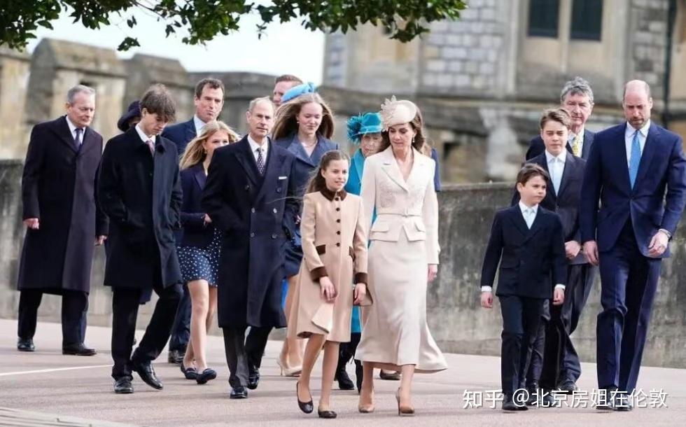 女王最小孙辈罕见亮相！明明是真王子，他却偏要做个低调伯爵 - 知乎