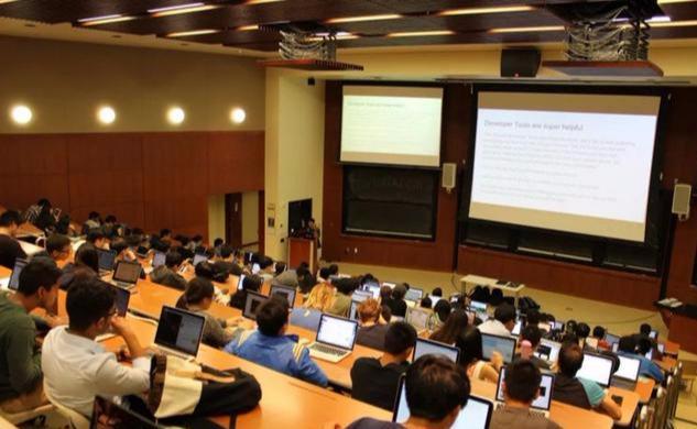 听说这5所美国大学的学生是最快乐的