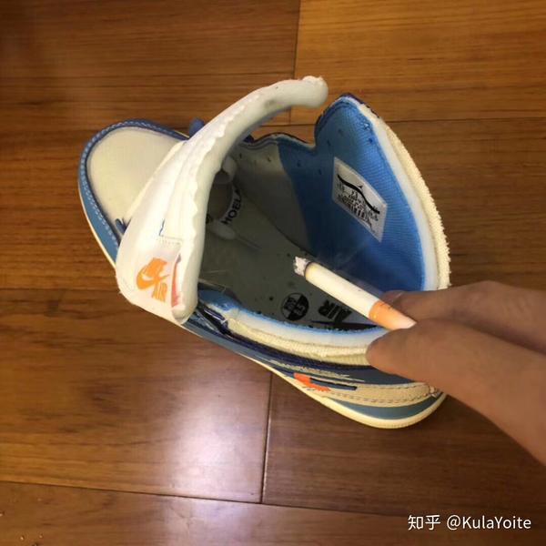 怎么看待现在全网的踩aj接吻以及相关回答?