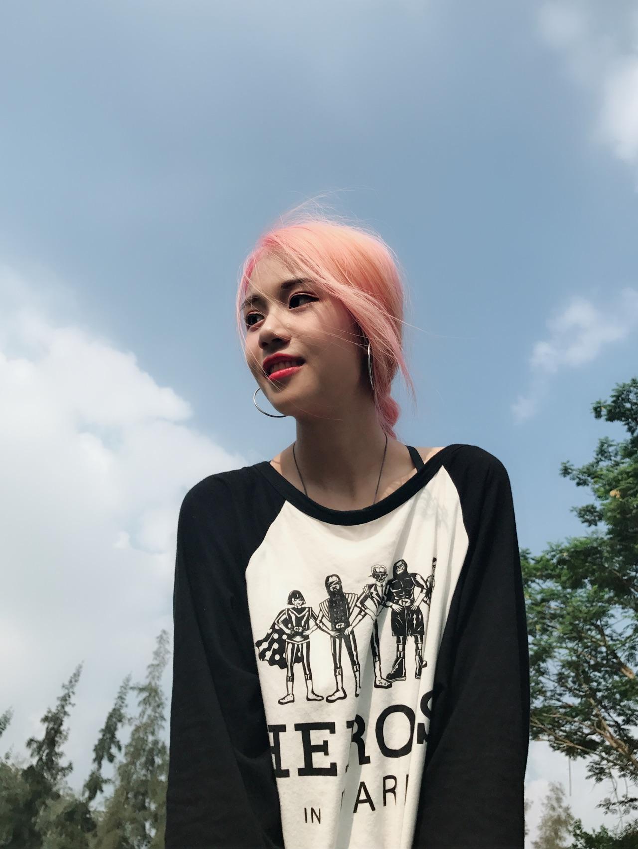 染粉色头发是种怎样的体验? - 知乎