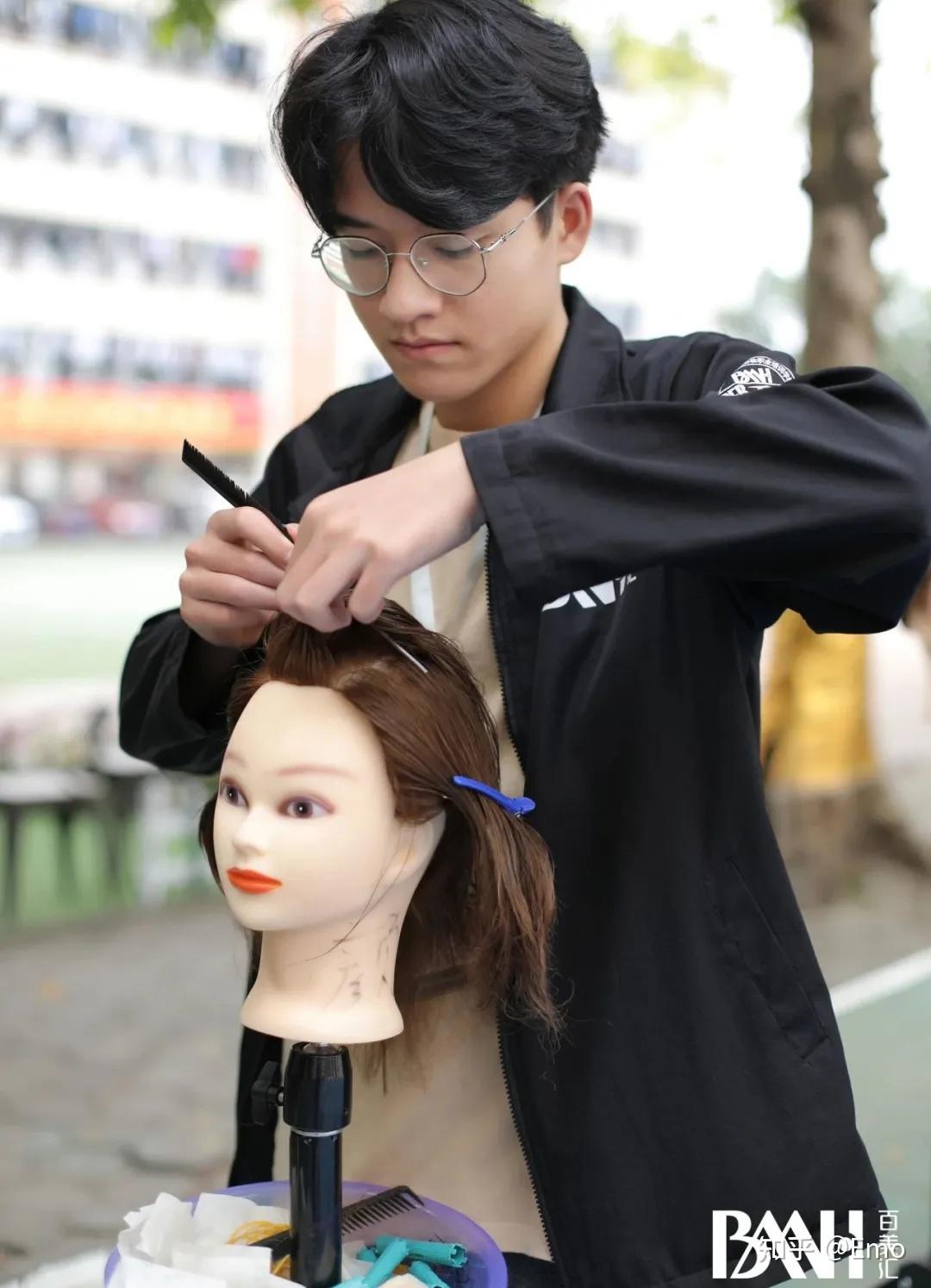 南宁百美汇美容美发彩妆职业学校25年