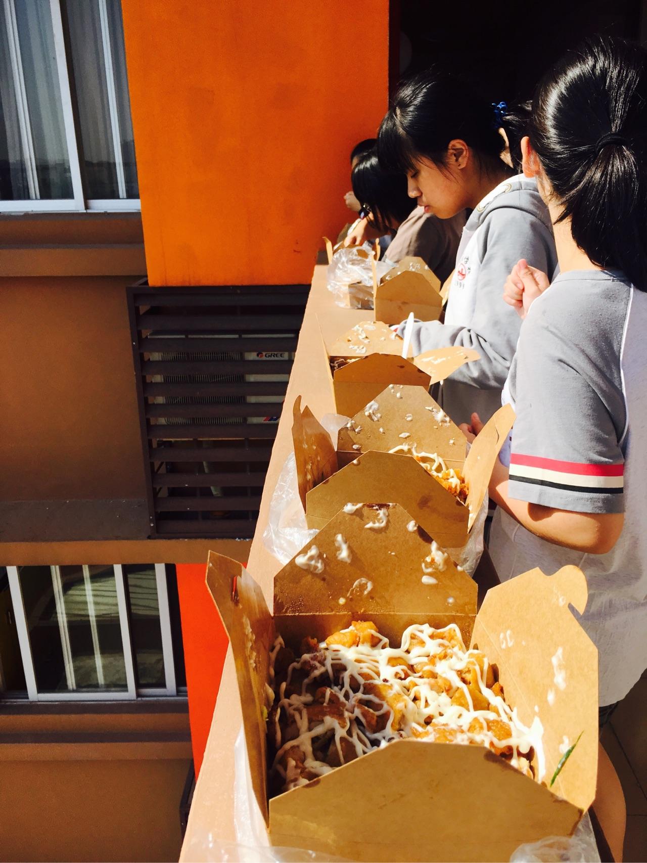 经常是中国学生去外国留学,很好奇来中国留学