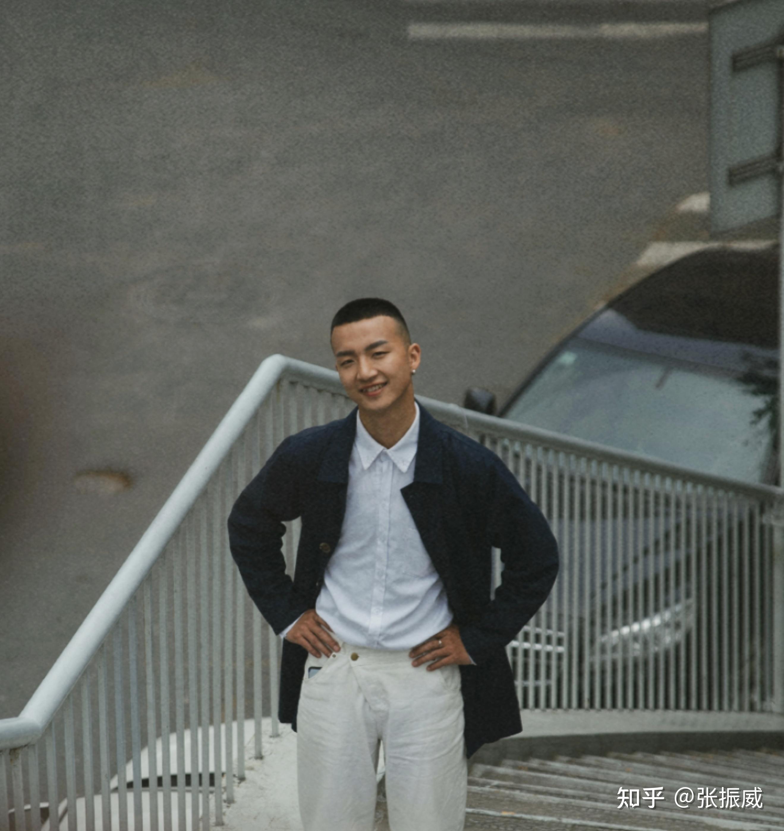 脖子长的男生如何穿衣? - 知乎