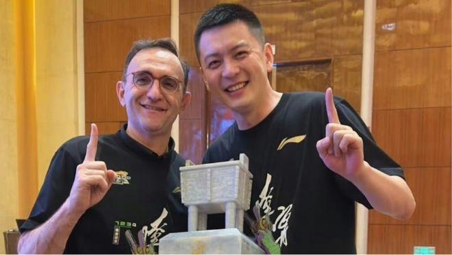 辽宁男篮官宣杨鸣卸任主帅,乌戈·洛佩斯正式出任辽篮主教练,如何看待
