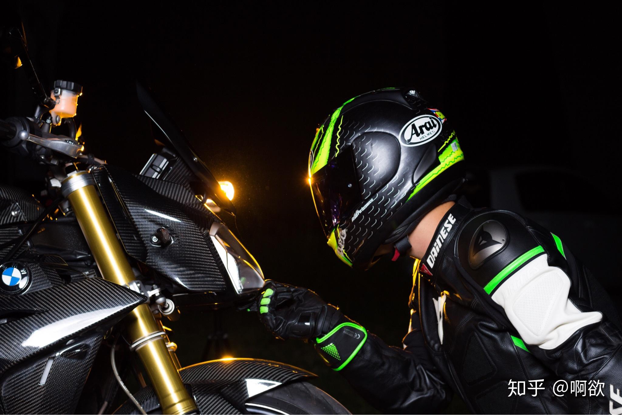 骑摩托时速到299千米是什么状态?