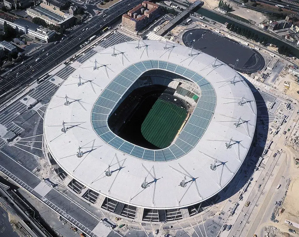 法兰西体育场以2012年伦敦奥运会为例,从2012年到2016年,伦敦举办过