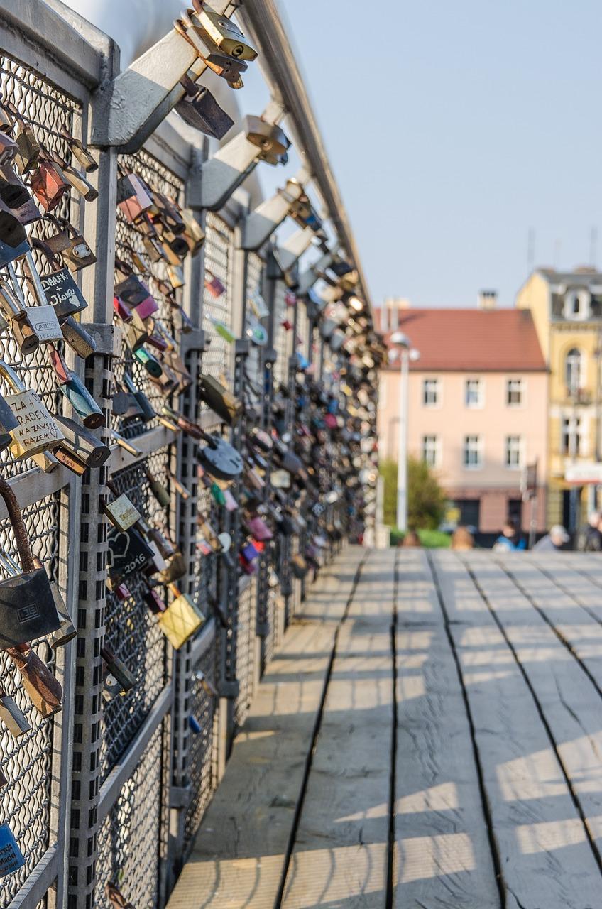龙阳安全门价格多少