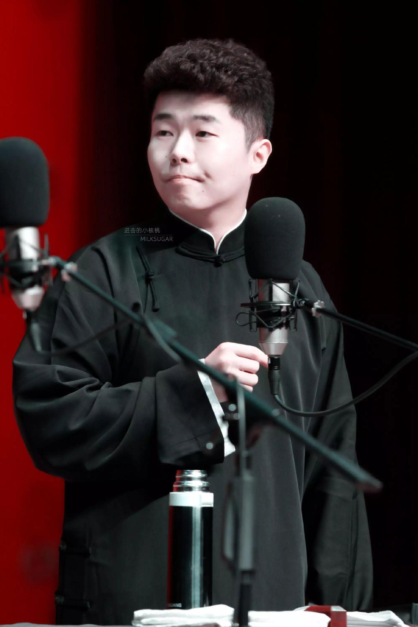 有姐妹给我分享一波德云社角儿们的绝美图片的吗(四百多个lym都 )?