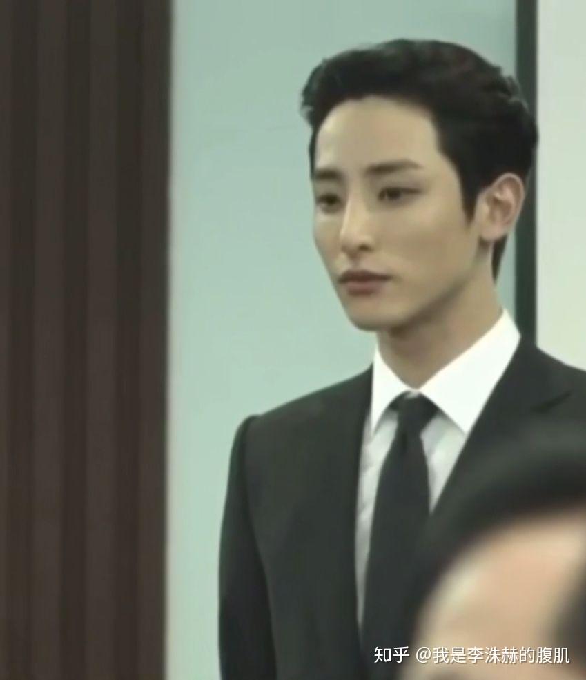 怎么看李洙赫是否整容的相关言论? 知乎