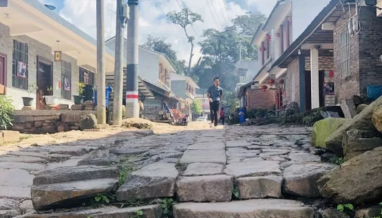 斑驳倚邦老街浴火重生之地三茶六局第15局