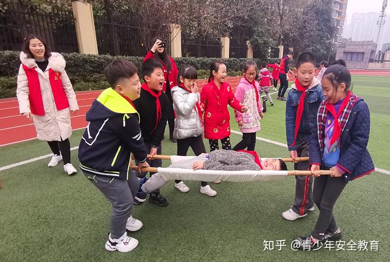 重庆市渝中区红岩小学始建于1936年,历史悠久,有着83年的办校历史.