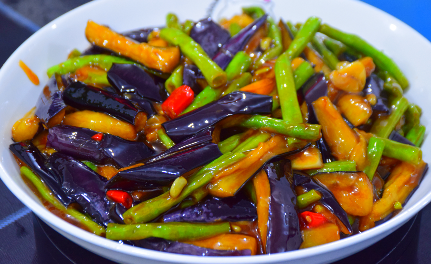 1把豆角2根茄子教你豆角好吃又下饭的做法大厨看了点赞