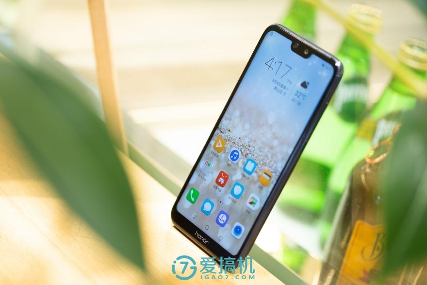 千元刘海屏 很吓人的技术 荣耀9i体验评测