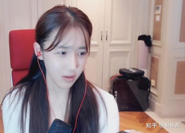 乔妹小小酷哥连线对峙,300万“投资协议”曝光,借的钱一分没还 - 知乎