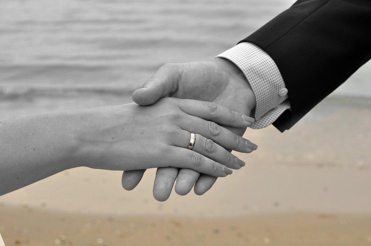 3. 伴娘伴郎穿搭