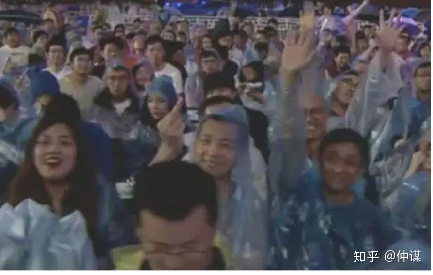 锤子科技坚果R1大面积开胶,吴德周,李剑叶,代工