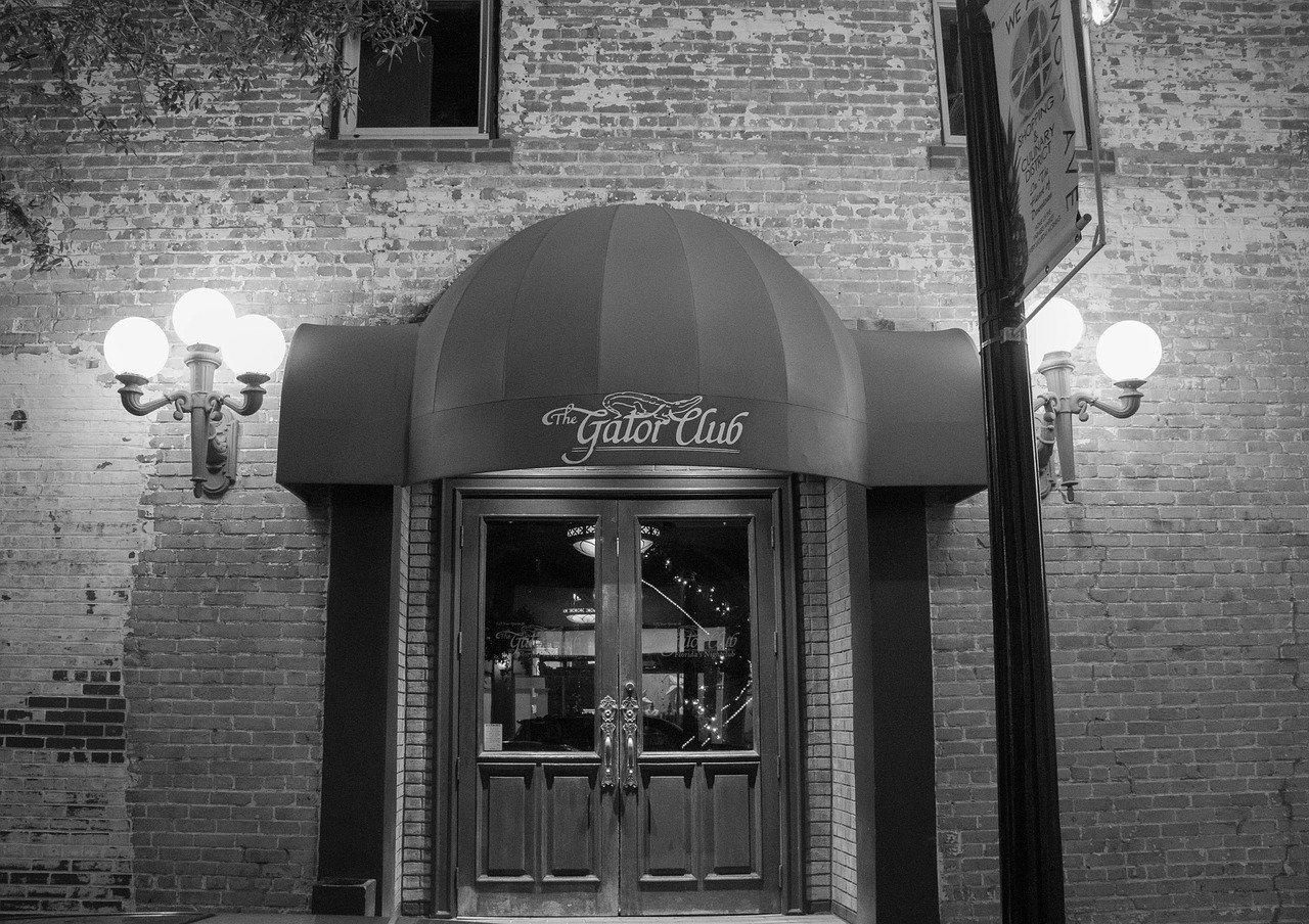 路灯穿线多少钱一米