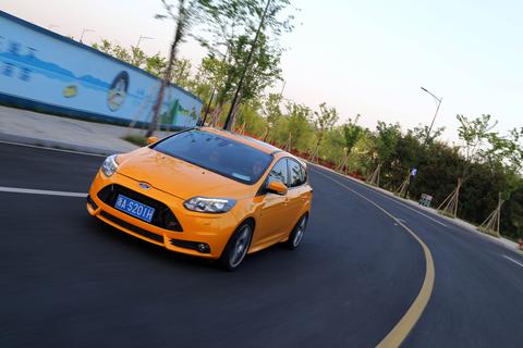 Ford Focus St是怎样一款车 是否算在性能车范围以内 知乎