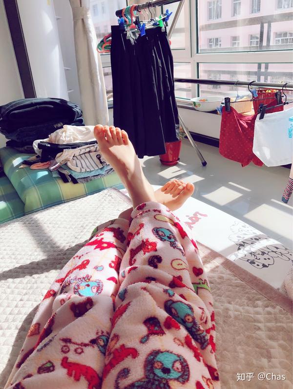 女孩子有一双好看的脚丫是一种什么样的体验?