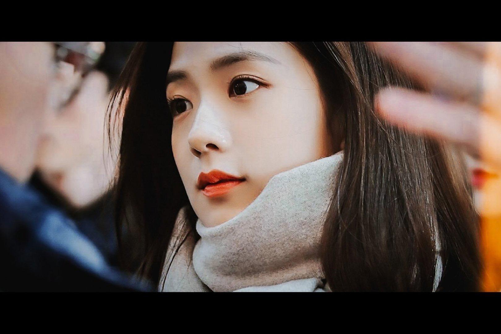 想问一下有没有jisoo的电脑壁纸