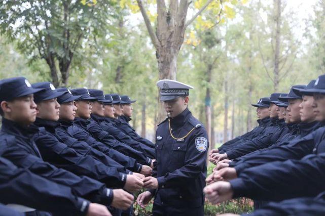 河南警察学院军训教官飒