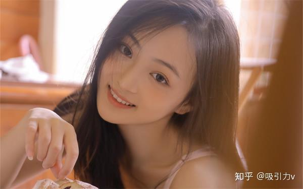 俘获中年女人的心 只需要看懂这六个暗示 还不知道就太傻了 知乎