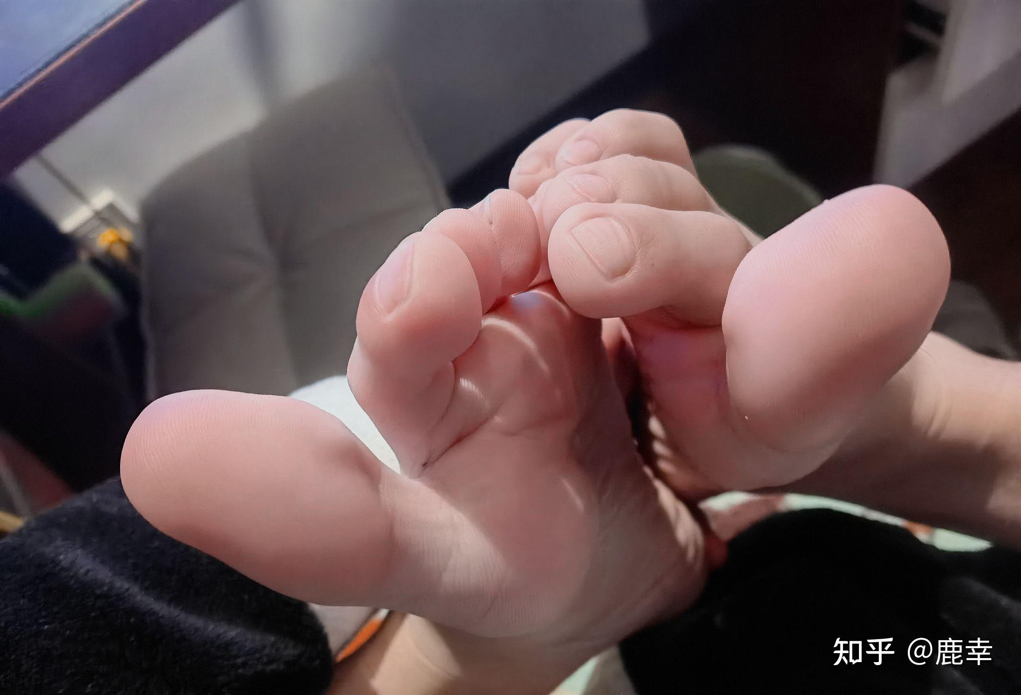 什么样的脚指头形状比较好看呢? - 知乎