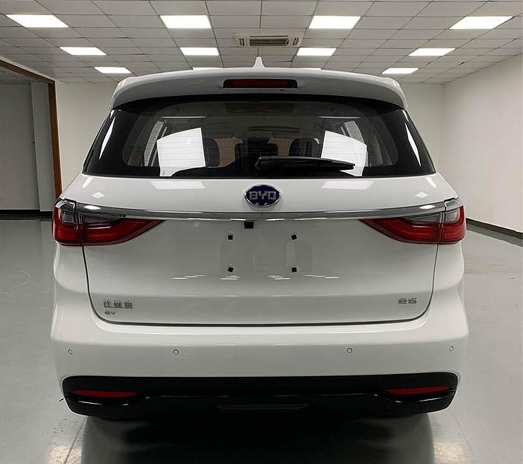 申报图曝光带有jdm风格的新款比亚迪e6