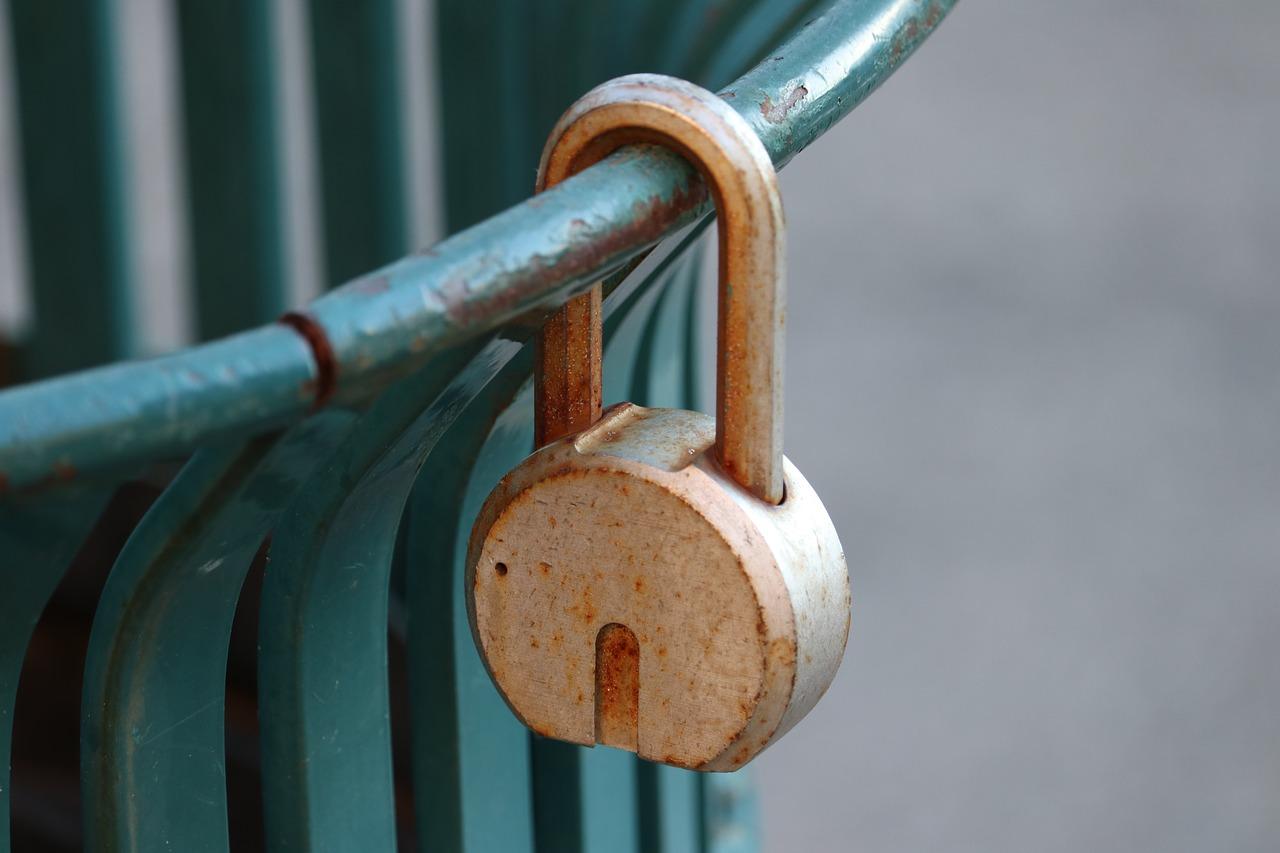 专业拆解玻璃锁法